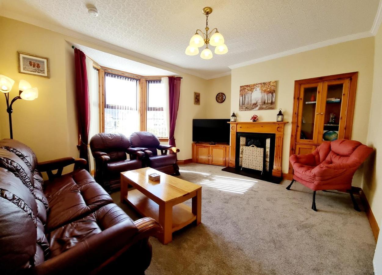 Inverness City 3 Bedroom House Free Parking Buitenkant foto