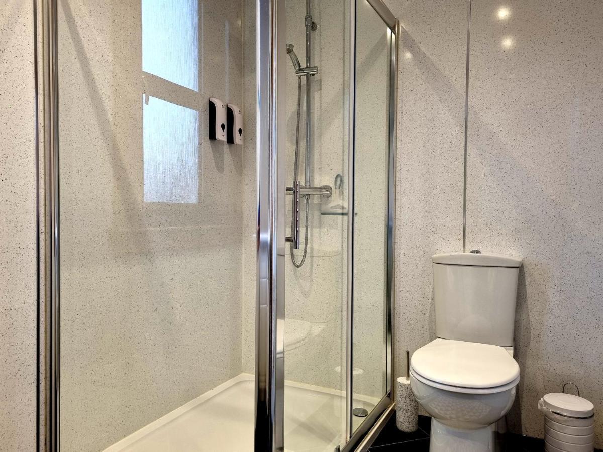 Inverness City 3 Bedroom House Free Parking Buitenkant foto
