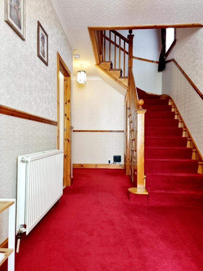 Inverness City 3 Bedroom House Free Parking Buitenkant foto