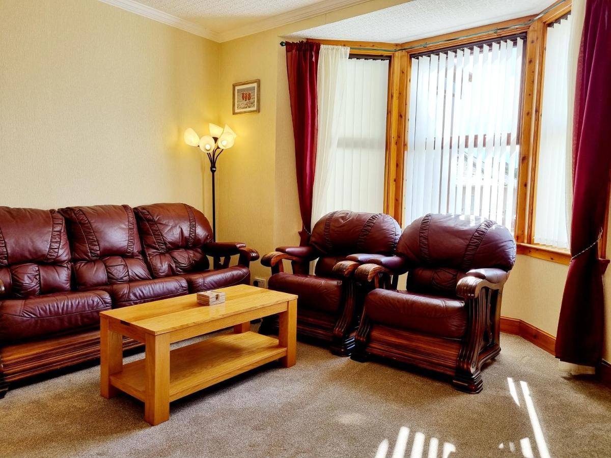 Inverness City 3 Bedroom House Free Parking Buitenkant foto