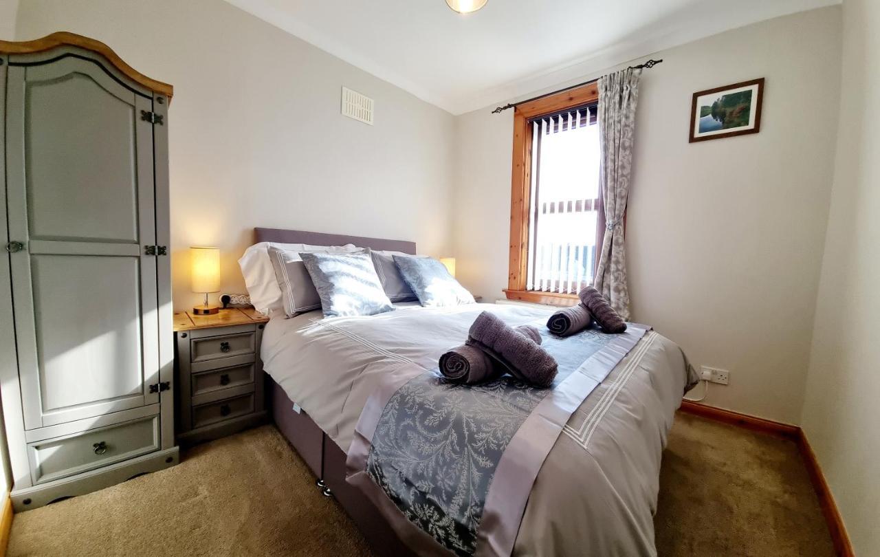 Inverness City 3 Bedroom House Free Parking Buitenkant foto