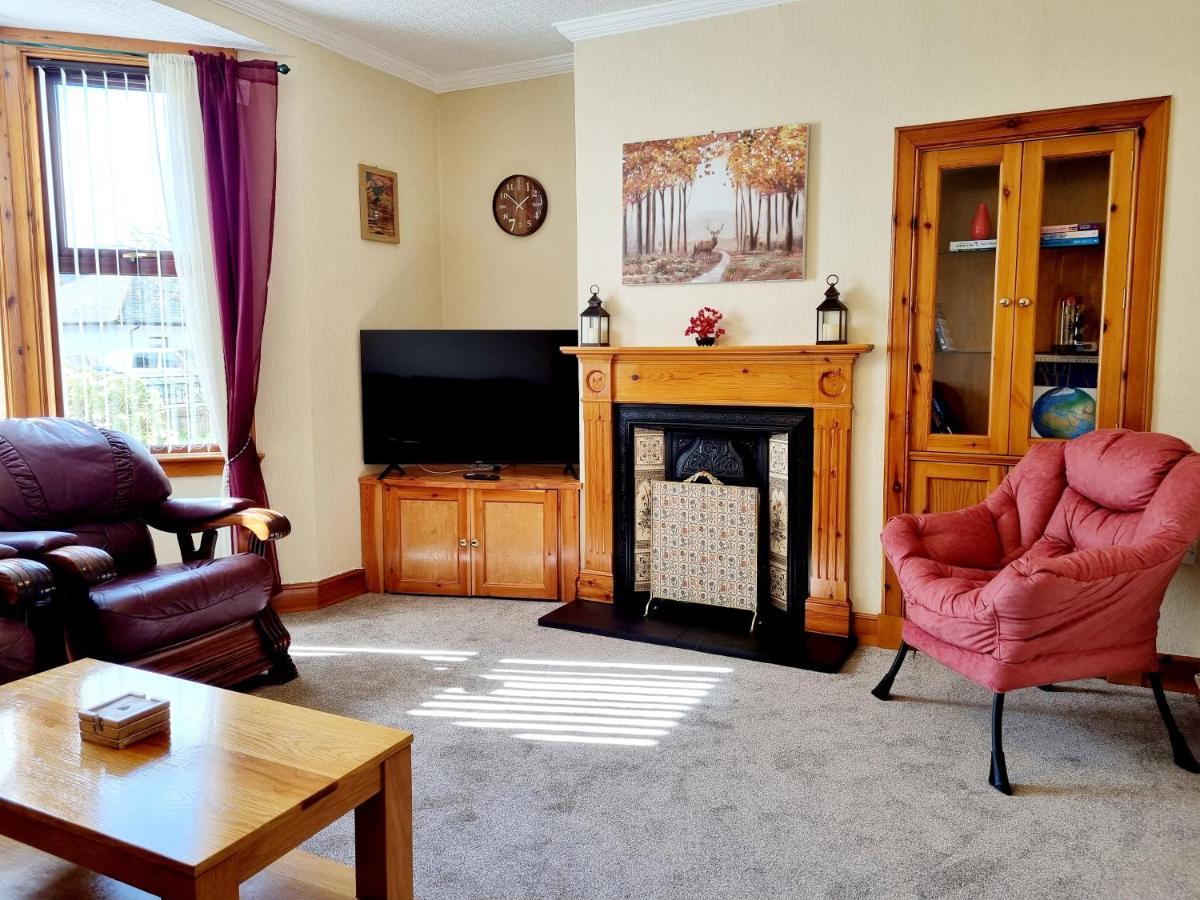 Inverness City 3 Bedroom House Free Parking Buitenkant foto