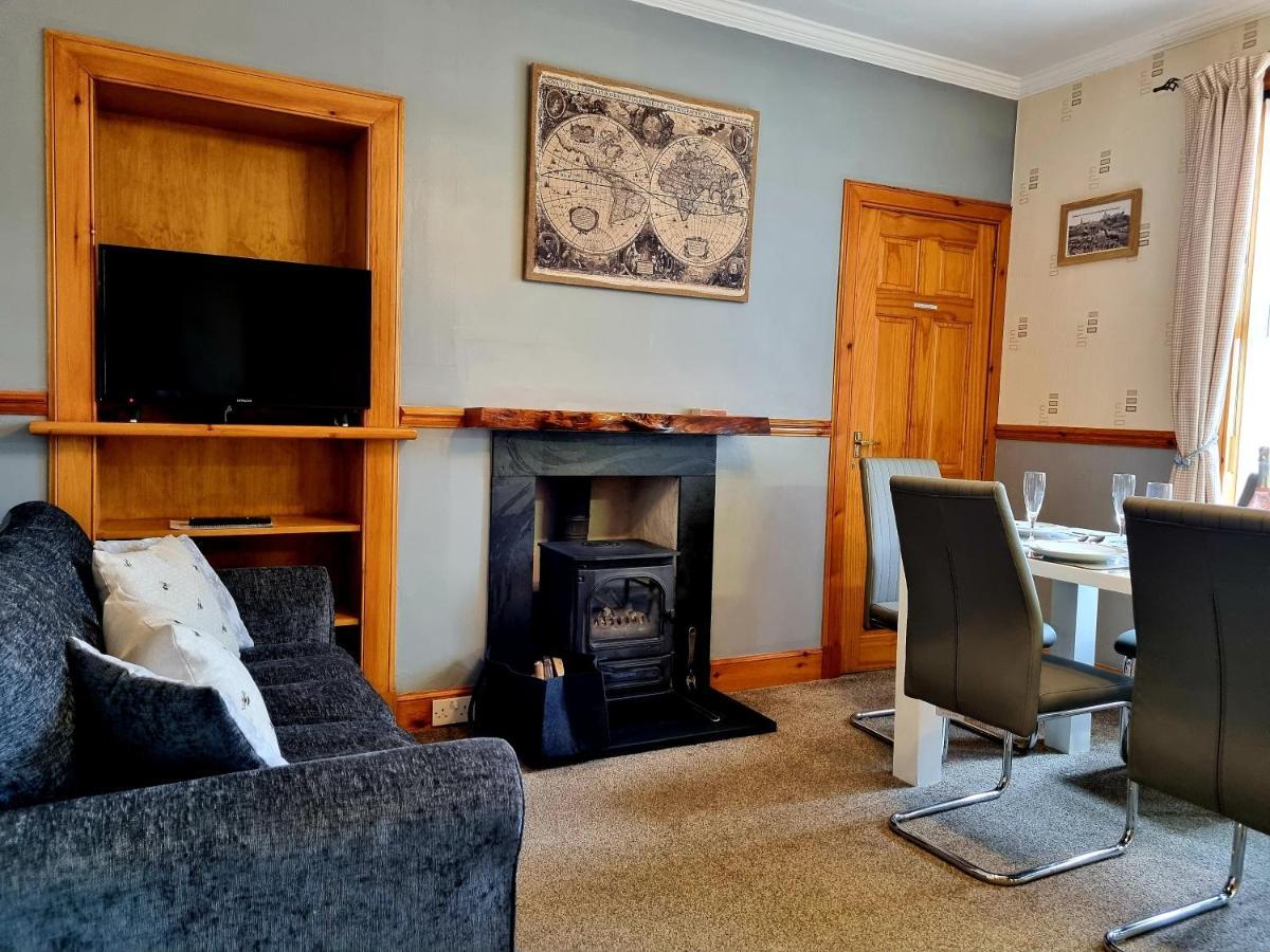 Inverness City 3 Bedroom House Free Parking Buitenkant foto