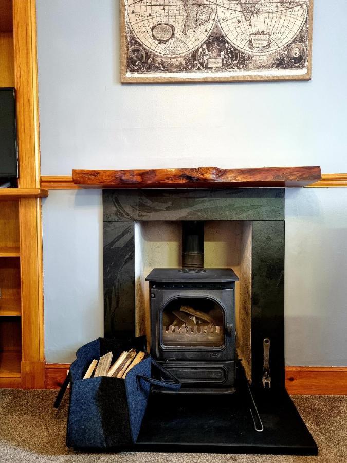 Inverness City 3 Bedroom House Free Parking Buitenkant foto