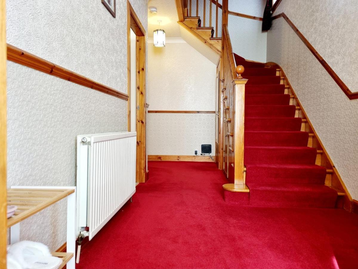 Inverness City 3 Bedroom House Free Parking Buitenkant foto